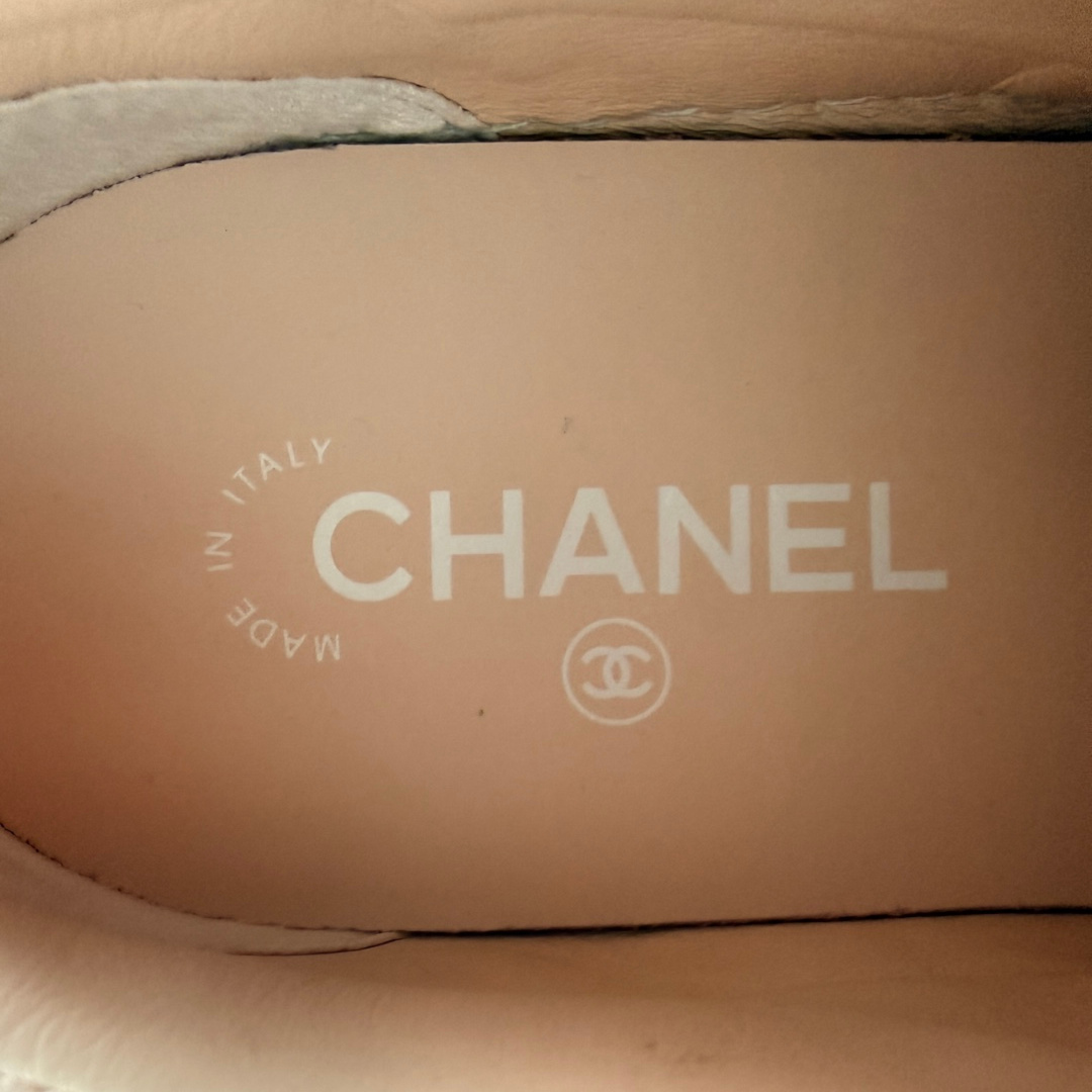 CHANEL SNEAKER SCHUHE AUS SUEDE LEDER IN ROSA UND WEISS GR. 38 (L G39978)