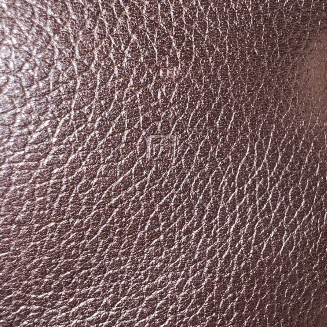 43671_Hermes_2D_0009 HERMÈS LANGE BRIEFTASCHE AUS GENARBTEM LEDER IN DUNKELBRAUN