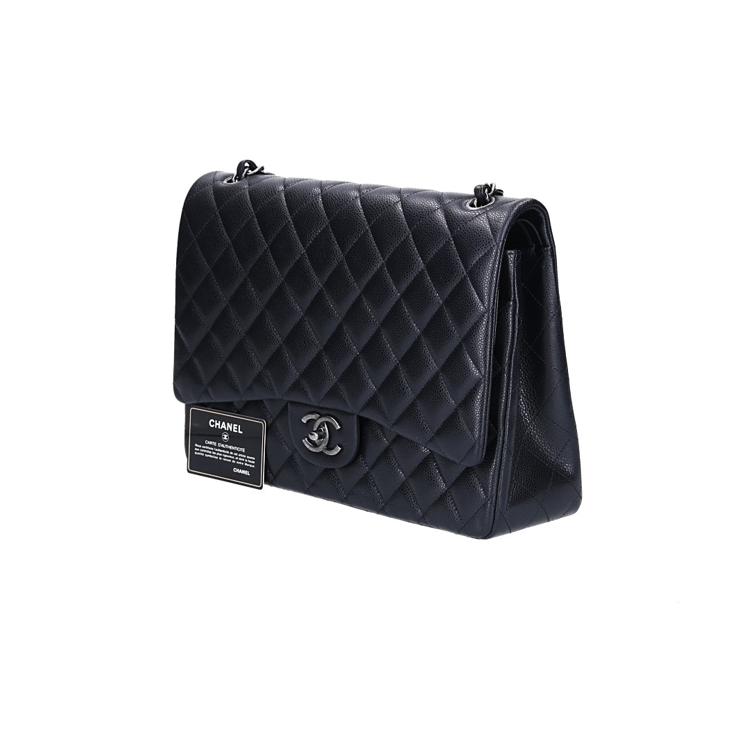 CHANEL TIMELESS DOUBLE FLAP HANDTASCHE (MAXI) AUS KALBSLEDER IN SCHWARZ MIT SGHW (A58601)