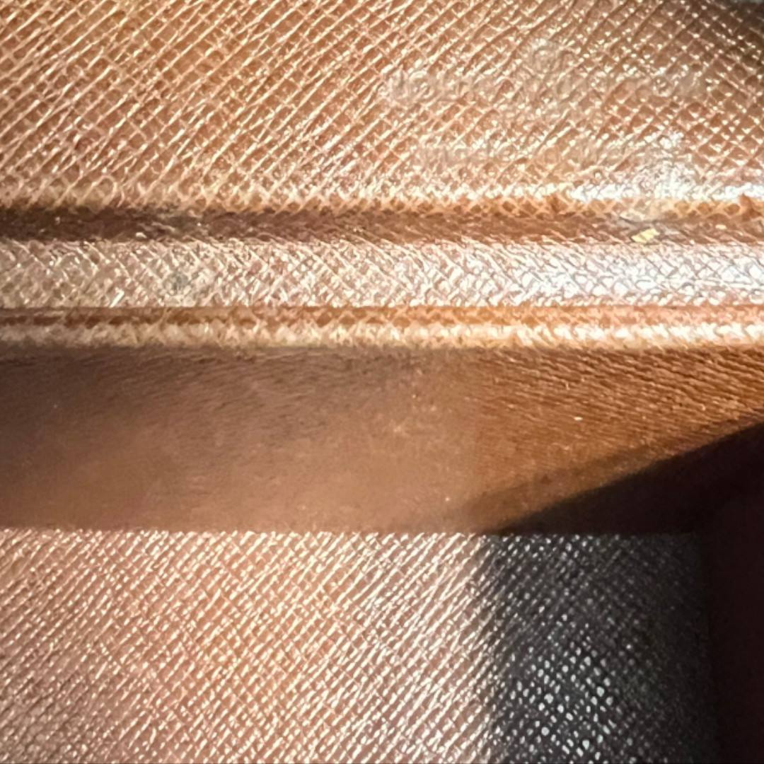 49895_Louis-Vuitton_Box_Monogram_2D_0015 LOUIS VUITTON BOÎTE À TOUT BEAUTY-CASE AUS MONOGRAM CANVAS (M47236)