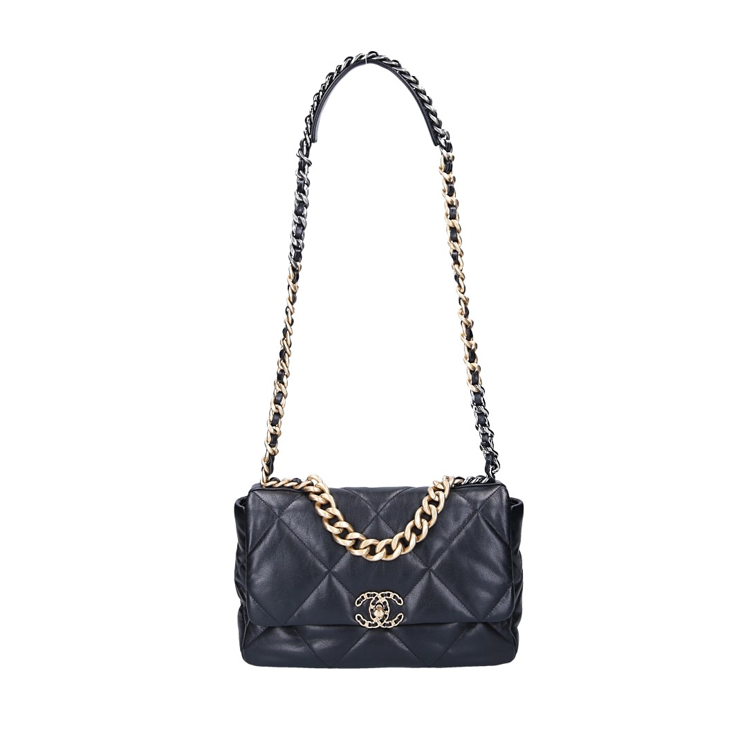 CHANEL 19 GROßE PATTENTASCHE HANDTASCHE AUS LAMMLEDER IN SCHWARZ (AS1161)