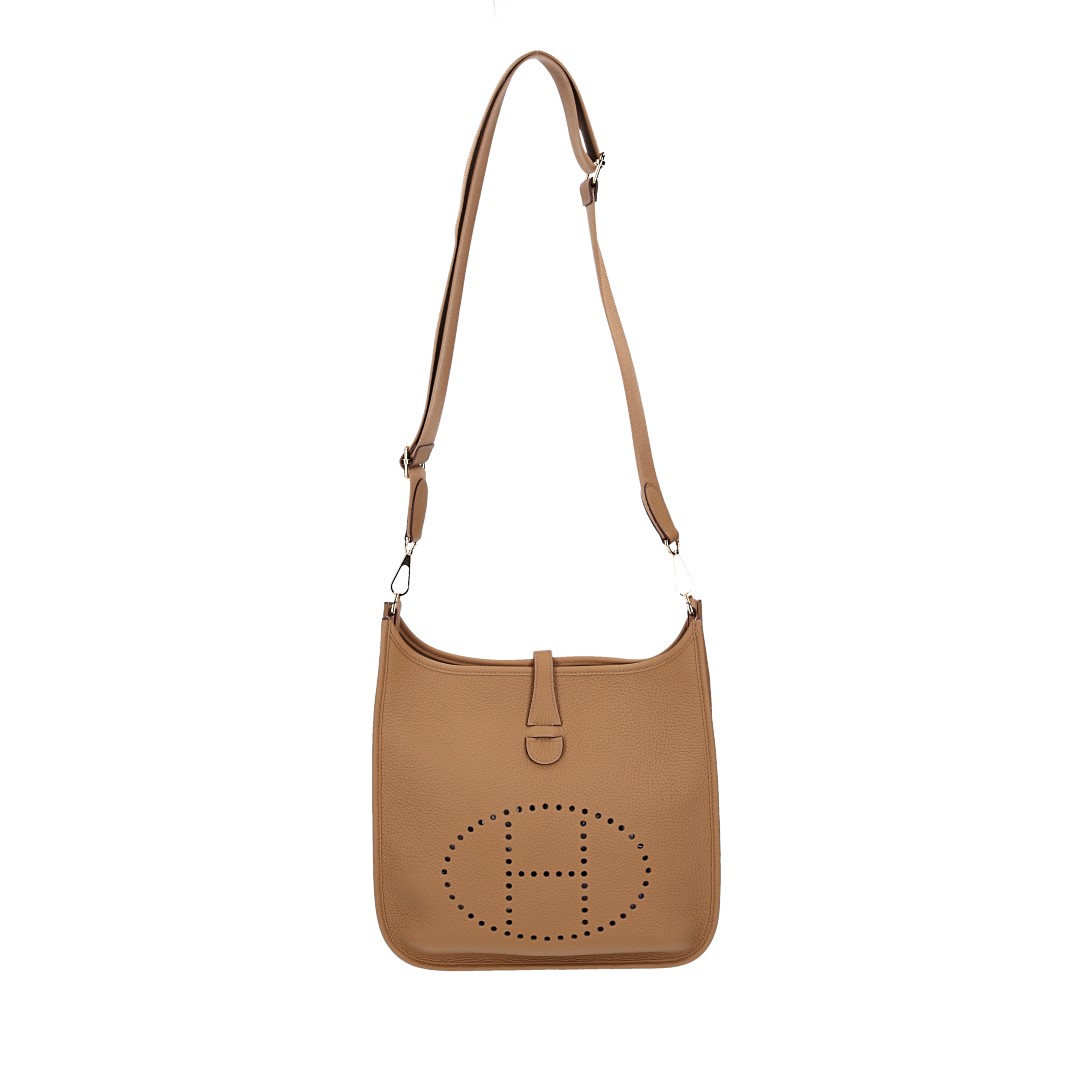 HERMÈS ÉVELYNE III 29 HANDTASCHE AUS TAURILLON CLEMENCE LEDER IN BISCUIT MIT GHW