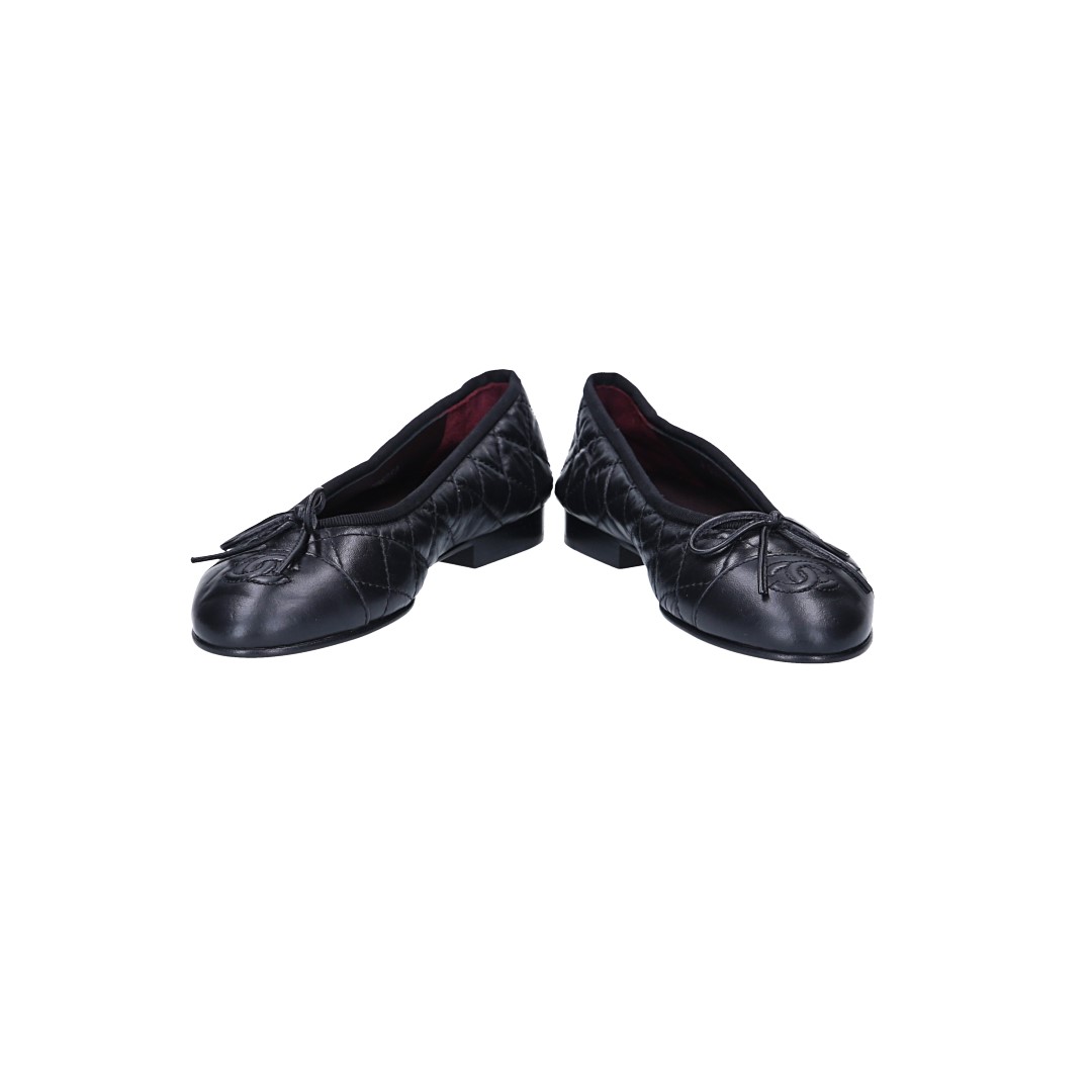 CHANEL BALLERINA SCHUHE AUS LEDER IN SCHWARZ GR. 35 (J G26250)