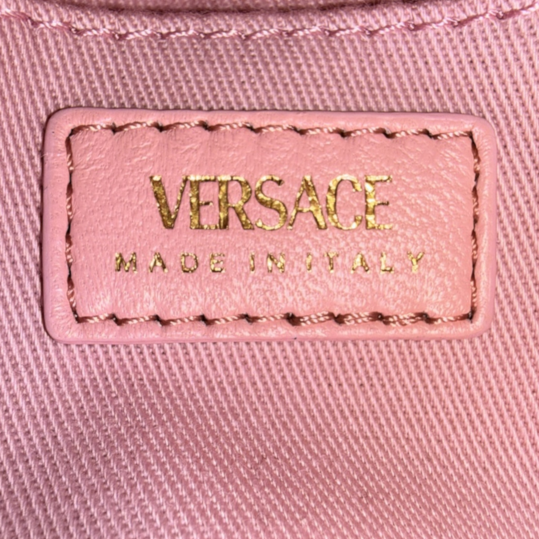 VERSACE MINIBAG KLEIO AUS GESTEPPTEM NAPPALEDER IN HELLROSA MIT GHW