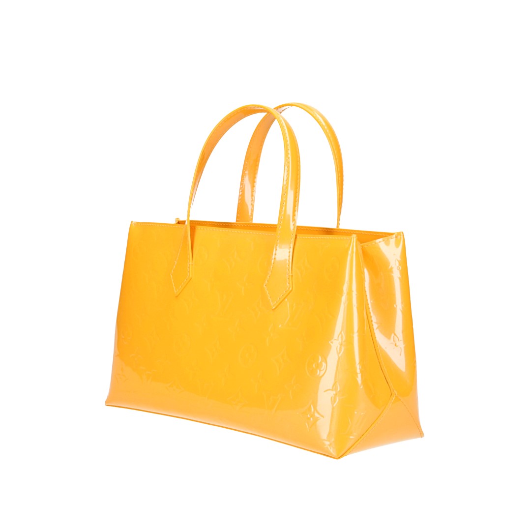 LOUIS VUITTON WILSHIRE PM SCHULTERTASCHE AUS MONOGRAM VERNIS LEDER IN JAUNE PASSION