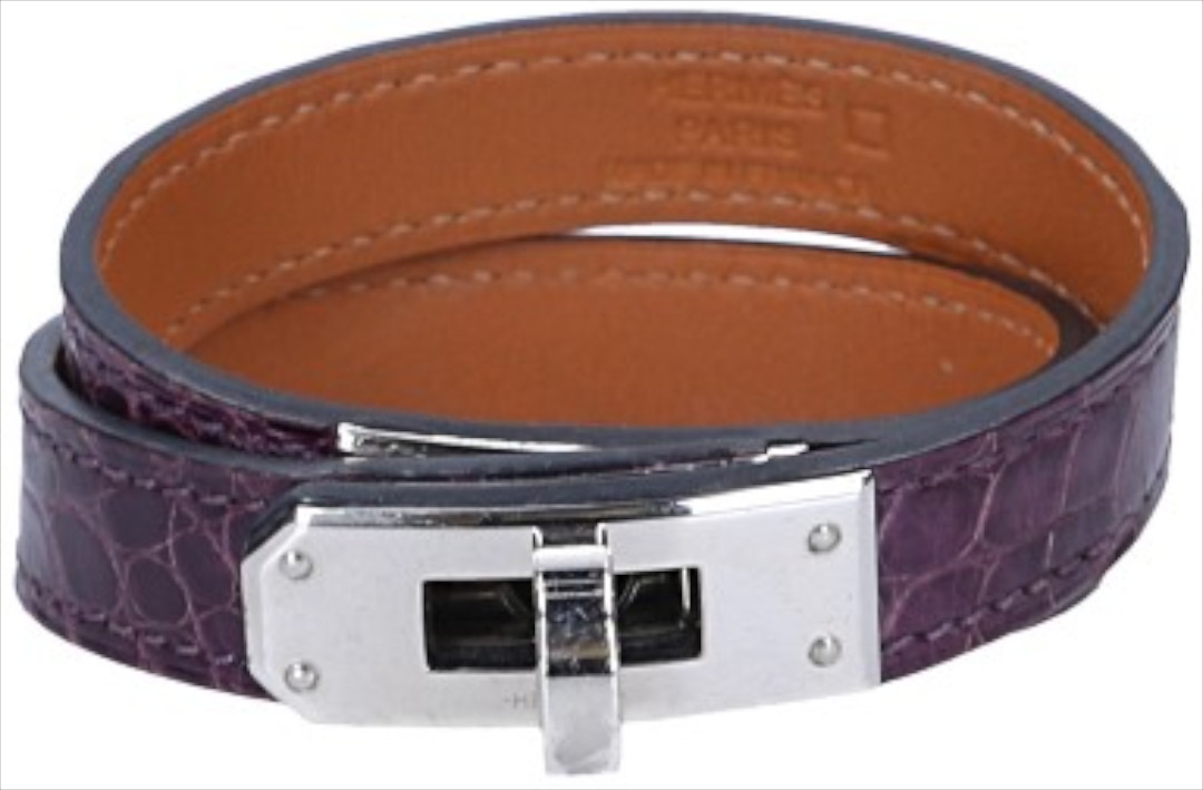 HERMÈS ARMBAND 'KELLY DOUBLE TOUR' AUS ALLIGATOR MISSISSIPPIENSIS LEDER IN AMETYST MIT PHW GR. T2/S