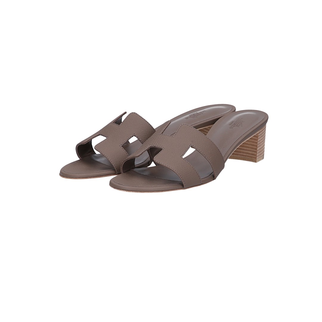 HERMÈS SANDALEN SCHUHE 'OASIS' AUS VEAU EPSOM IN ETOUPE IN GR. 40