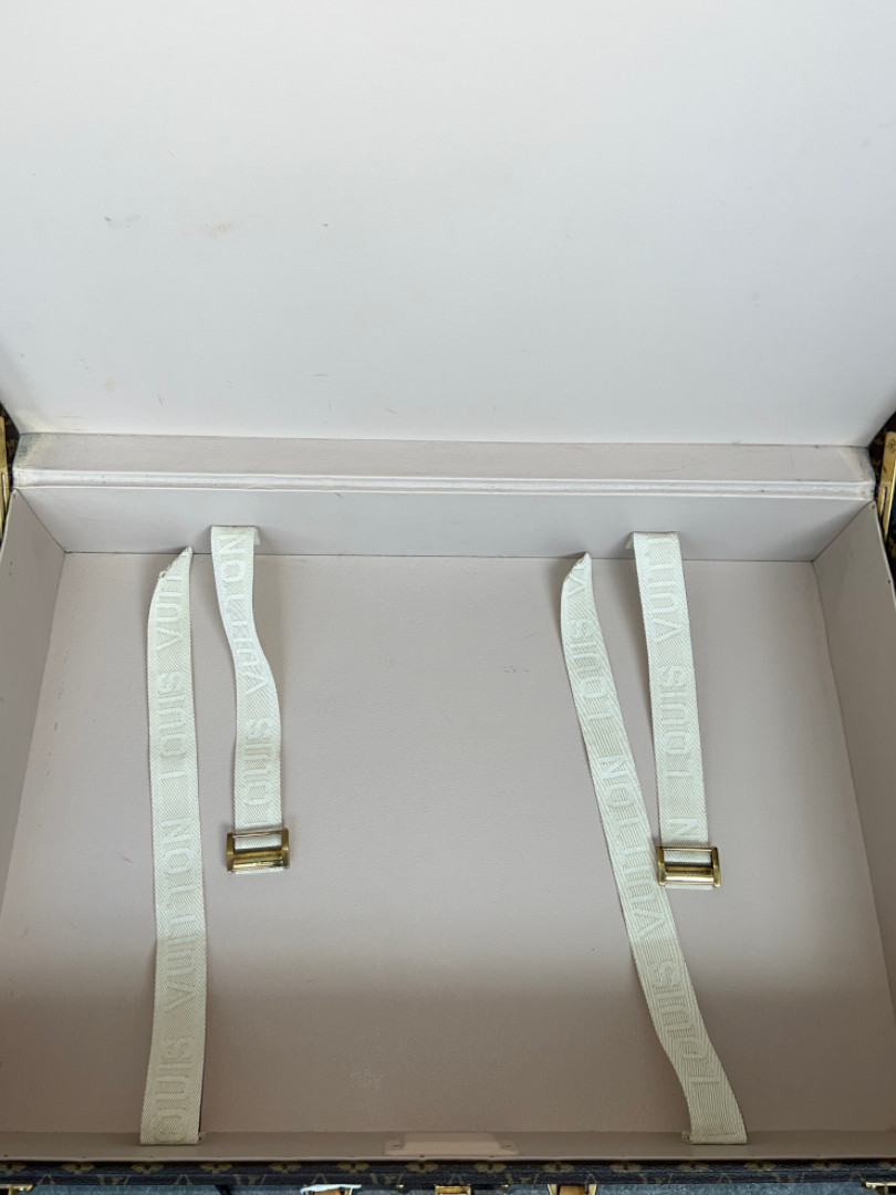 45640-Louis-Vuitton-Bisten-70-Monogram-Canvas_2D_0012 LOUIS VUITTON BISTEN 70 KOFFER AUS MONOGRAM CANVAS (M21324)