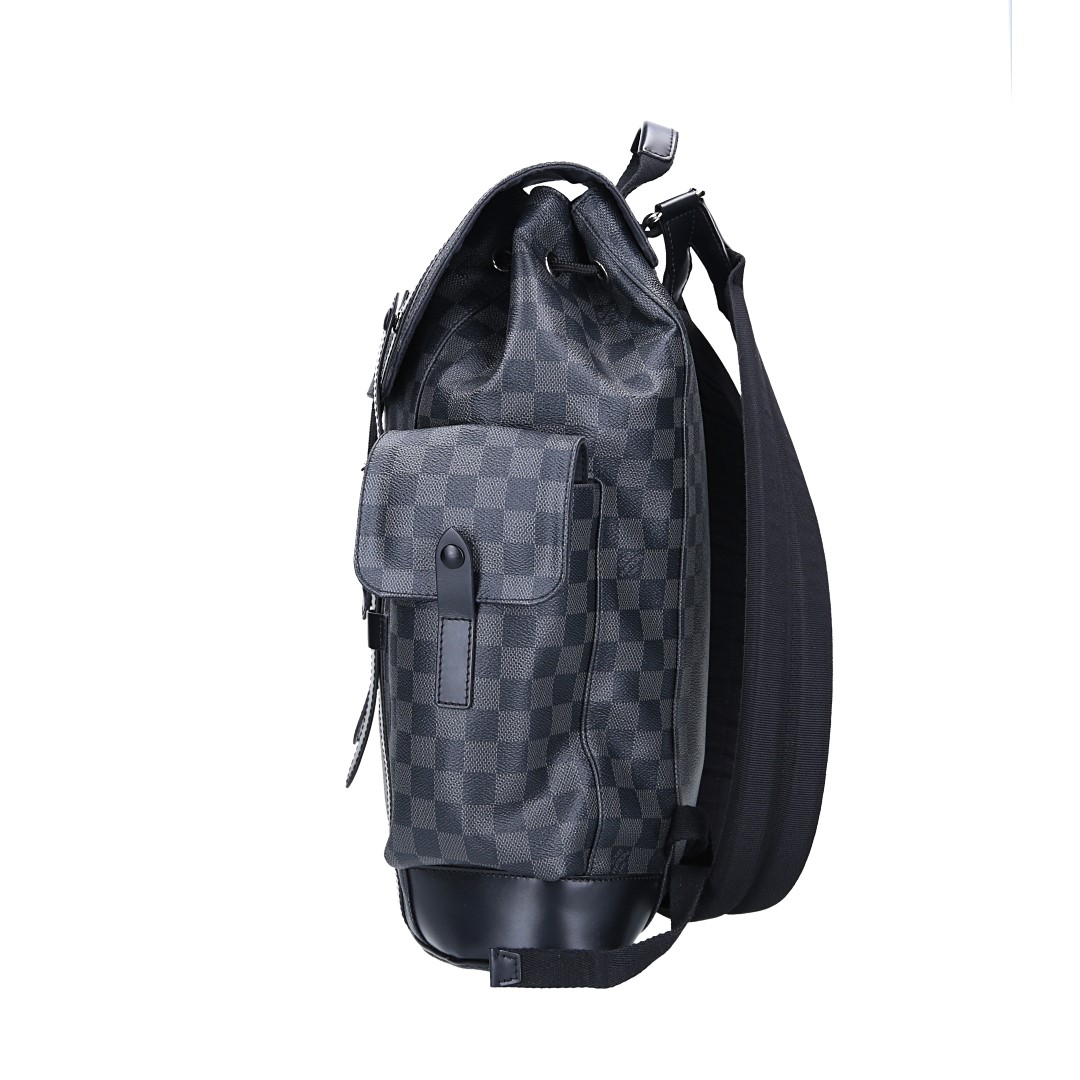 LOUIS VUITTON CHRISTOPHER MM RUCKSACK FROM DAMIER GRAPHITE CANVAS (N41379)