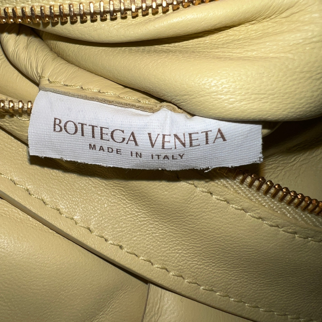 BOTTEGA VENETA CHAIN CASSETTE HANDTASCHE AUS NAPPA LEDER