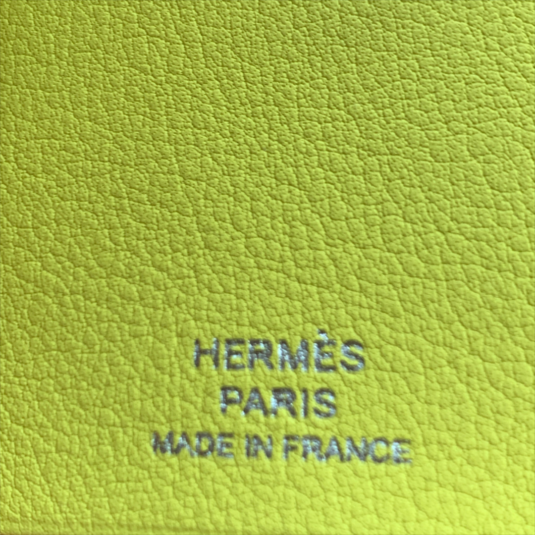 37918-Hermes-Schl-sselglocke_2D_0006 HERMES ANHÄNGER MIT TASCHENSPIEGEL 'NARCISSE' AUS VEAU SWIFT IN LIME