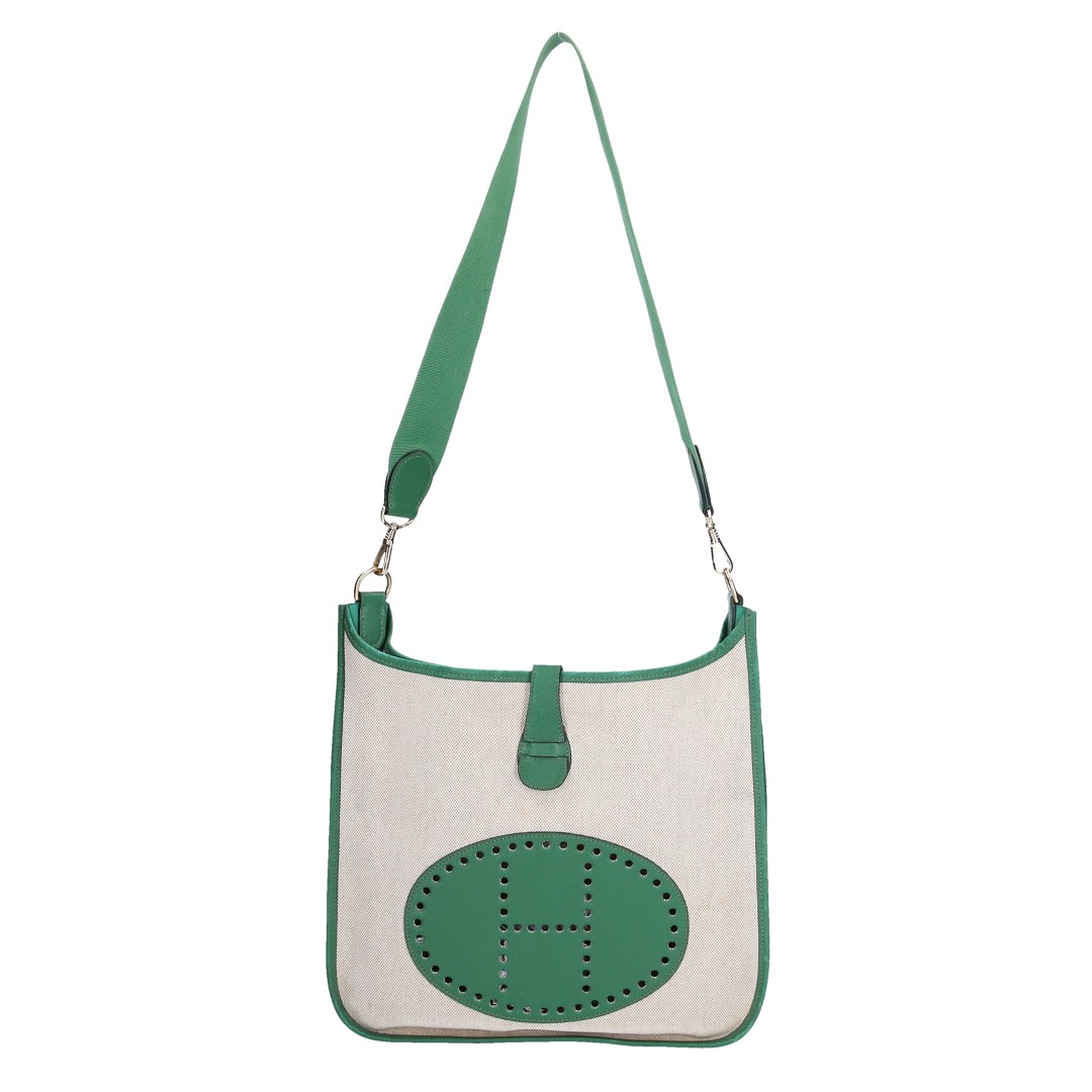 HERMÈS ÉVELYNE PM HANDTASCHE AUS TOILE H UND COURCHEVEL LEDER IN VERT MIT GHW