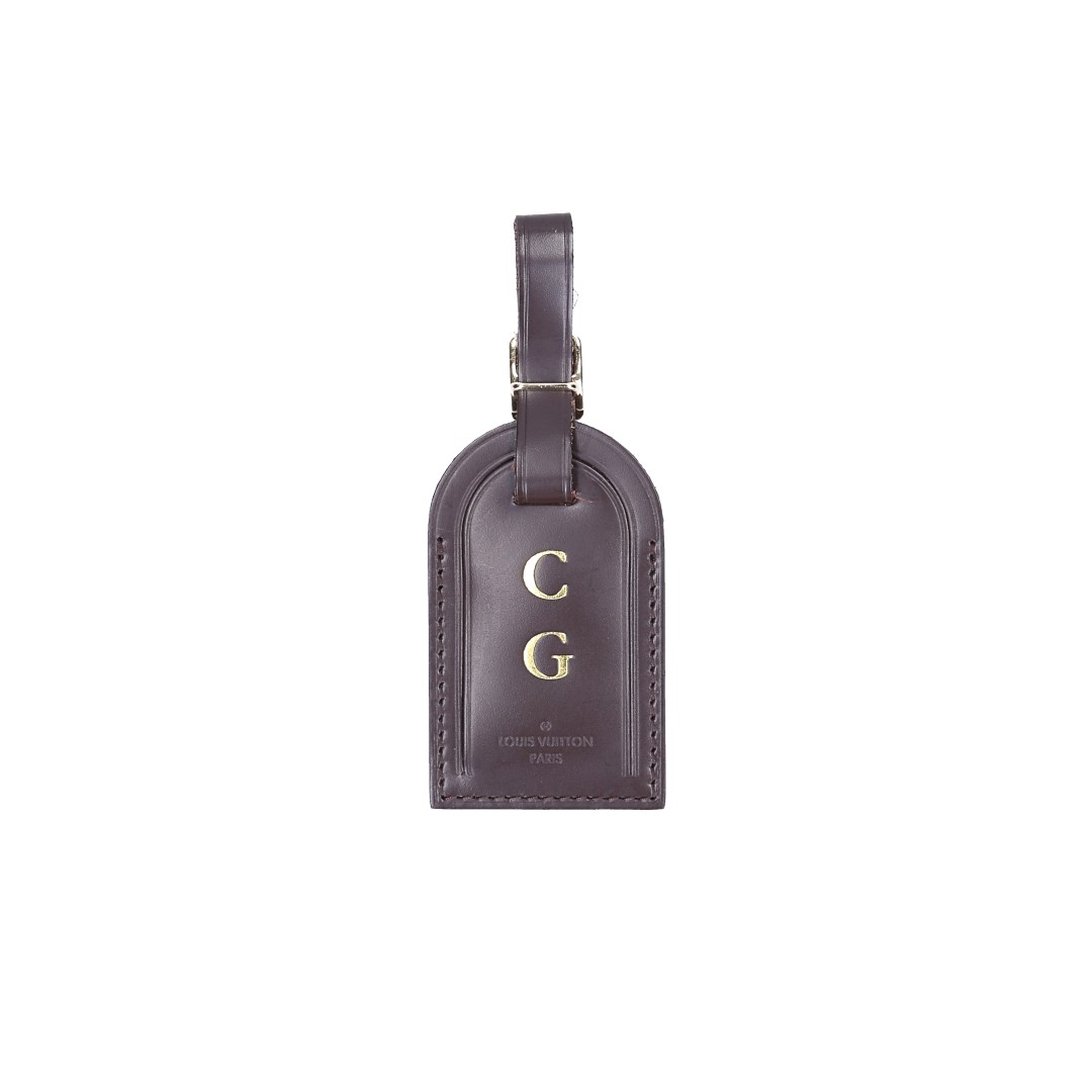 50949-LouisVuitton-Tag-Bruan-CG_2D_0001 LOUIS VUITTON - CG - ADRESSANHÄNGER MIT INITIALEN AUS RINDSLEDER IN DUNKELBRAUN