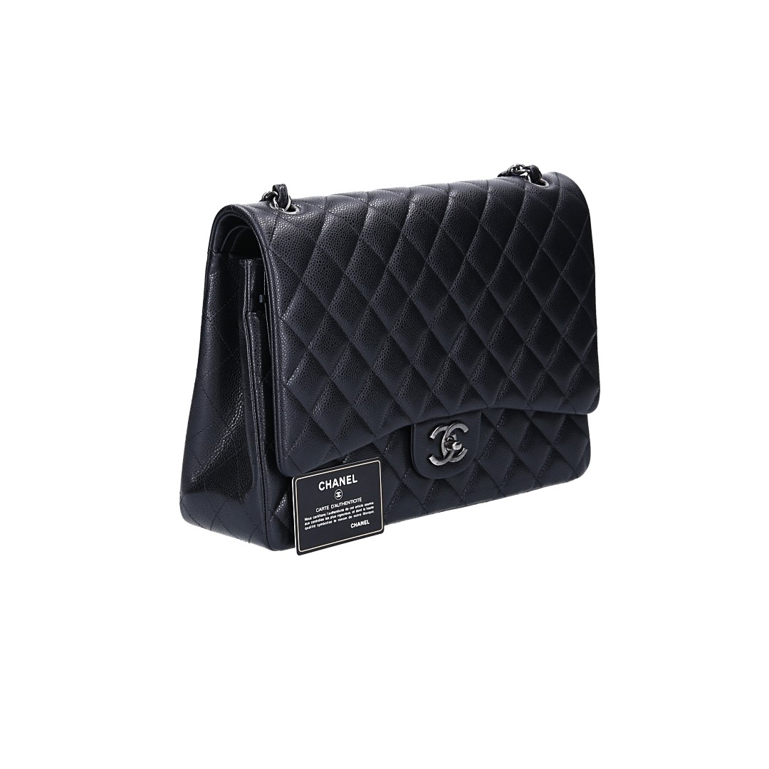 CHANEL TIMELESS DOUBLE FLAP HANDTASCHE (MAXI) AUS KALBSLEDER IN SCHWARZ MIT SGHW (A58601)