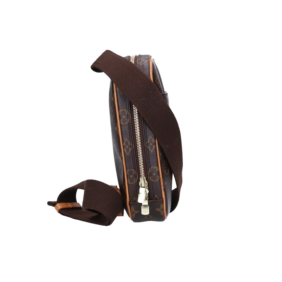 47269_Louis-Vuitton_Umh-ngetasche_Monogram_2D_0008