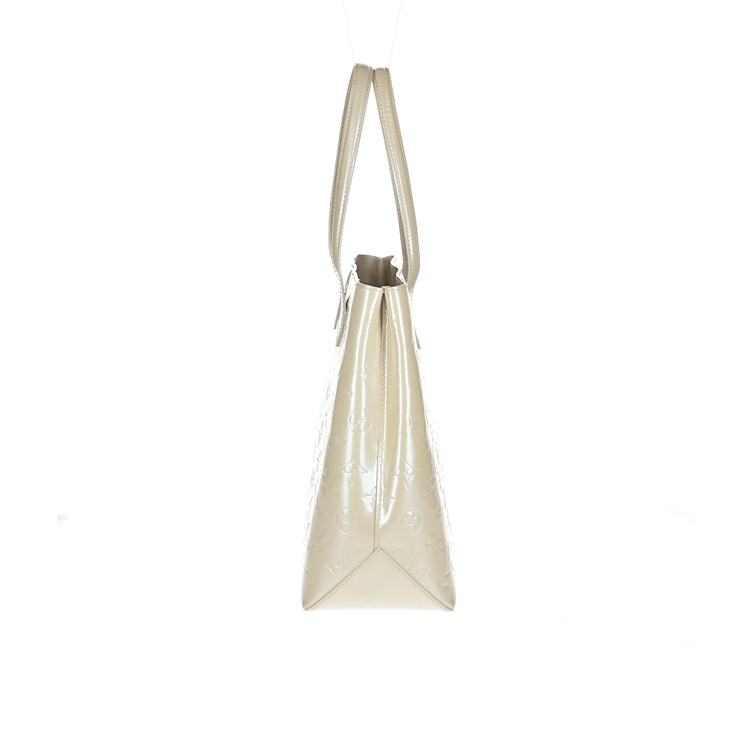 LOUIS VUITTON WILSHIRE MM SCHULTERTASCHE AUS MONOGRAM VERNIS LEDER