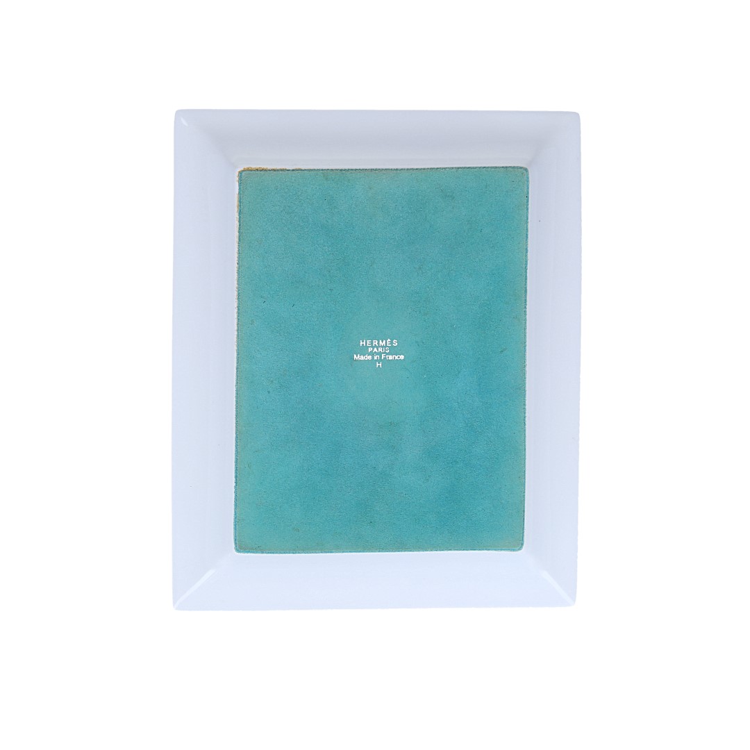 HERMÈS ABLAGE AUS PORZELLAN 21 x 17 CM