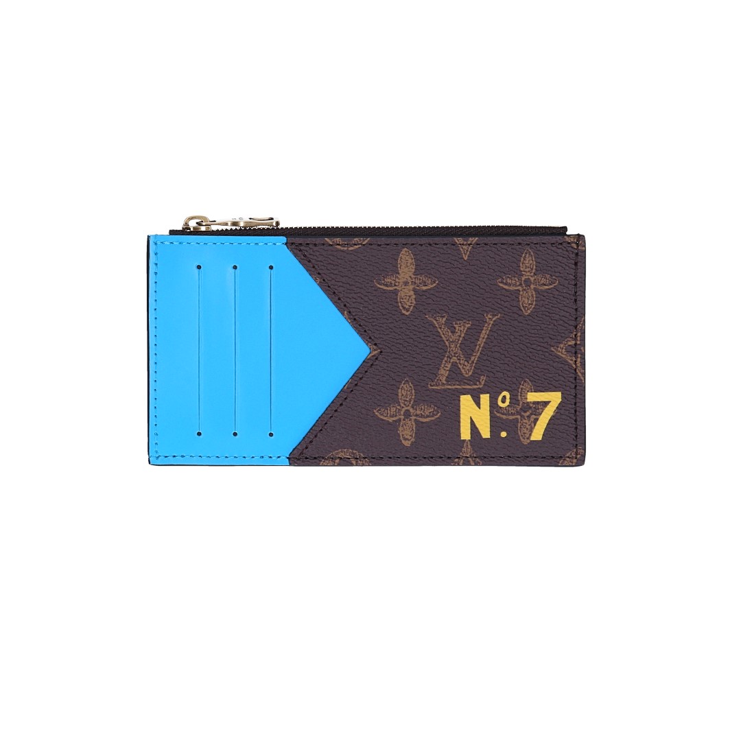 Louis Vuitton Coin Cardholder Made of Taiga Leather in Noir (M62914)