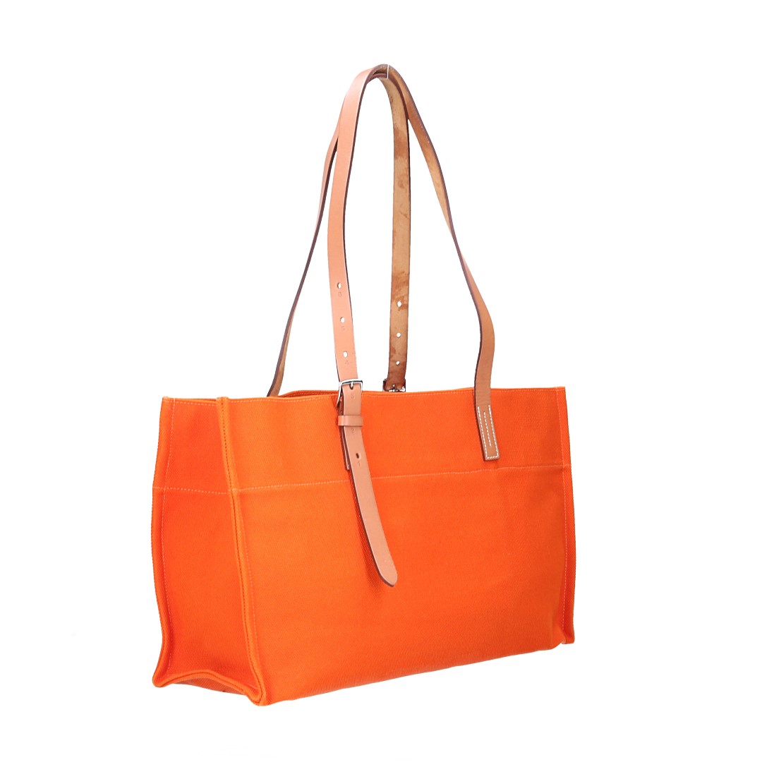 HERMÈS POOL BAG MM HANDBAG MADE OF TEXTILE