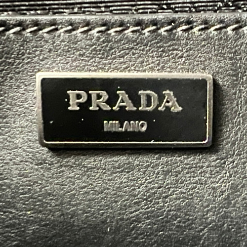 45769-Prada-Henkeltasche_2D_0017 PRADA HANDTASCHE AUS LEDER IN OLIVE UND SCHWARZ