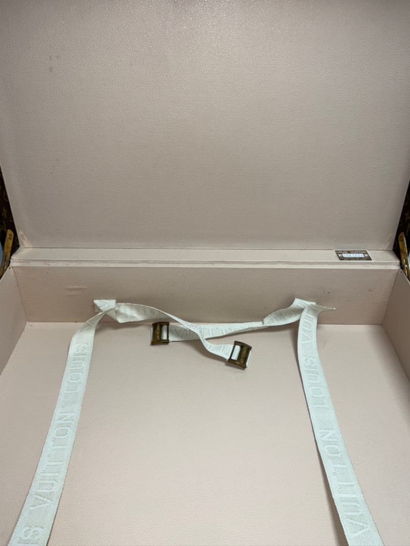 48338_Louis-Vuitton_Koffer_Monogram_2D_0018 LOUIS VUITTON BISTEN 65 KOFFER AUS MONOGRAM CANVAS (M21325)