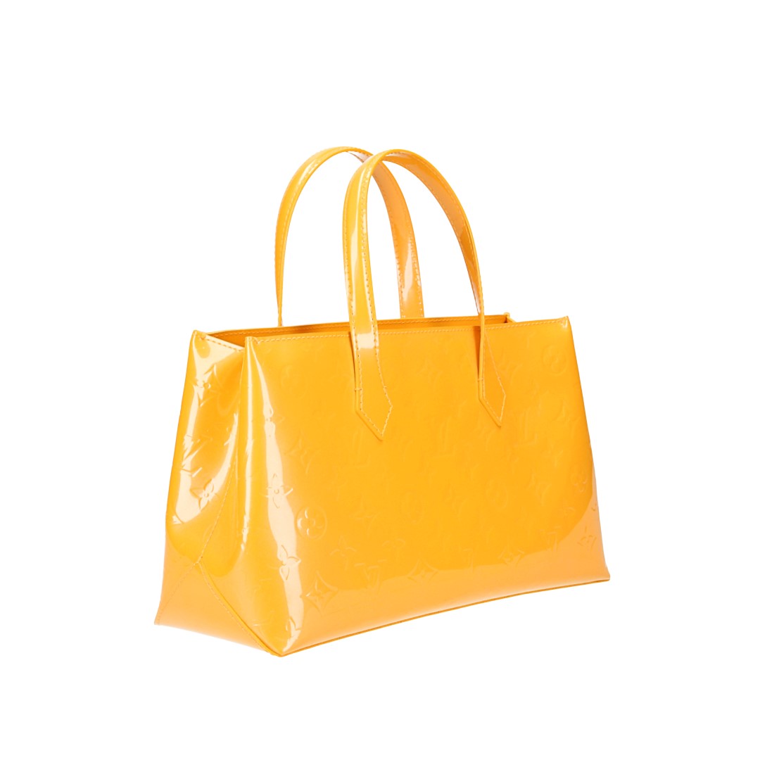 LOUIS VUITTON WILSHIRE PM SCHULTERTASCHE AUS MONOGRAM VERNIS LEDER IN JAUNE PASSION