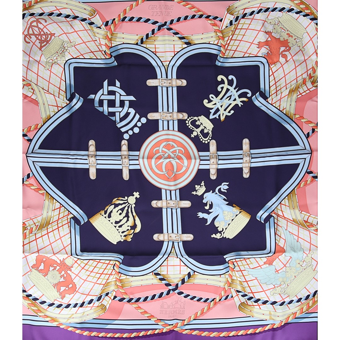 46170-Hermes-Tuch-GrandeTenue_2D_0001 HERMÈS SEIDENTUCH 90 x 90 CM CARRÉ MOTIV 'GRANDE TENUE' VON HENRI D'ORIGNY