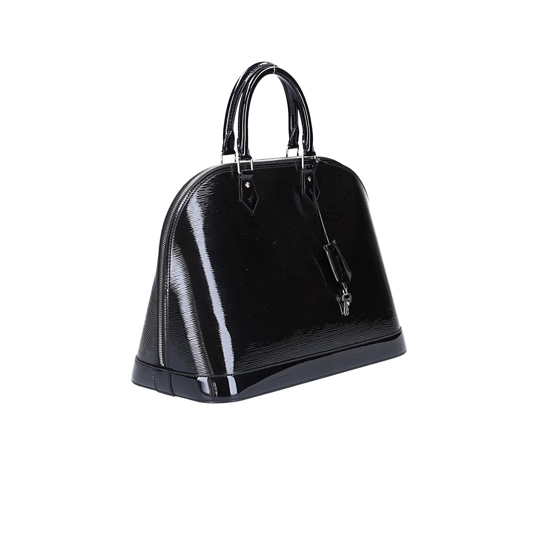 48711-LouisVuitton-Alma-Schwarz_2D_0008