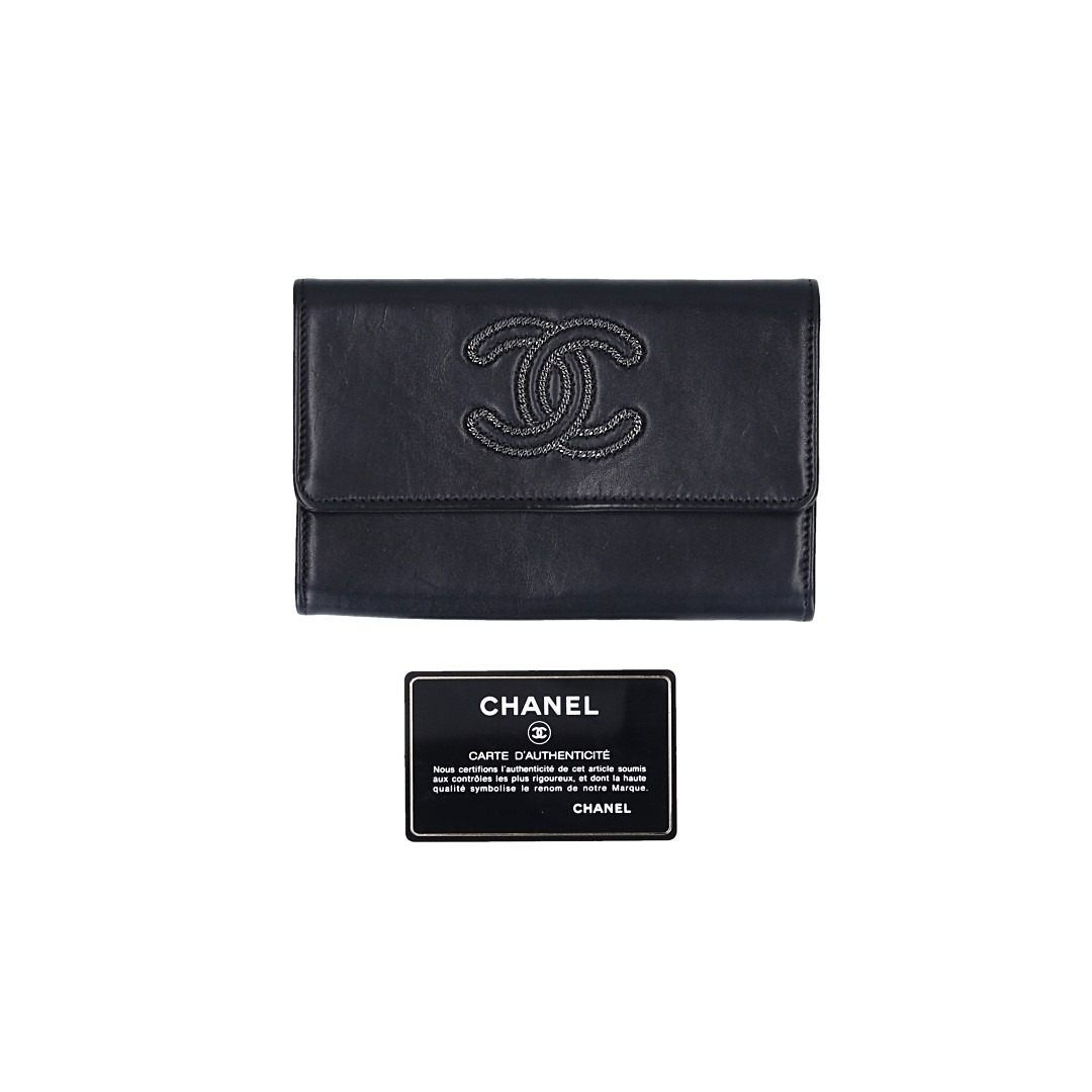 48291-Chanel-Geldb-rse-Schwarz_2D_0001 CHANEL PORTEMONNAIE - BRIEFTASCHE AUS LAMMLEDER IN SCHWARZ MIT SHW