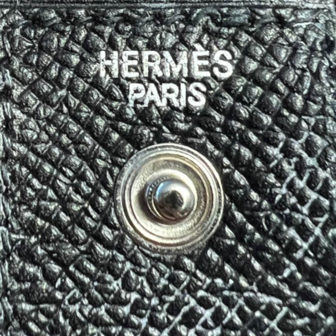 HERMÈS ETUI AUS GENARBTEM LEDER IN NOIR MIT PHW