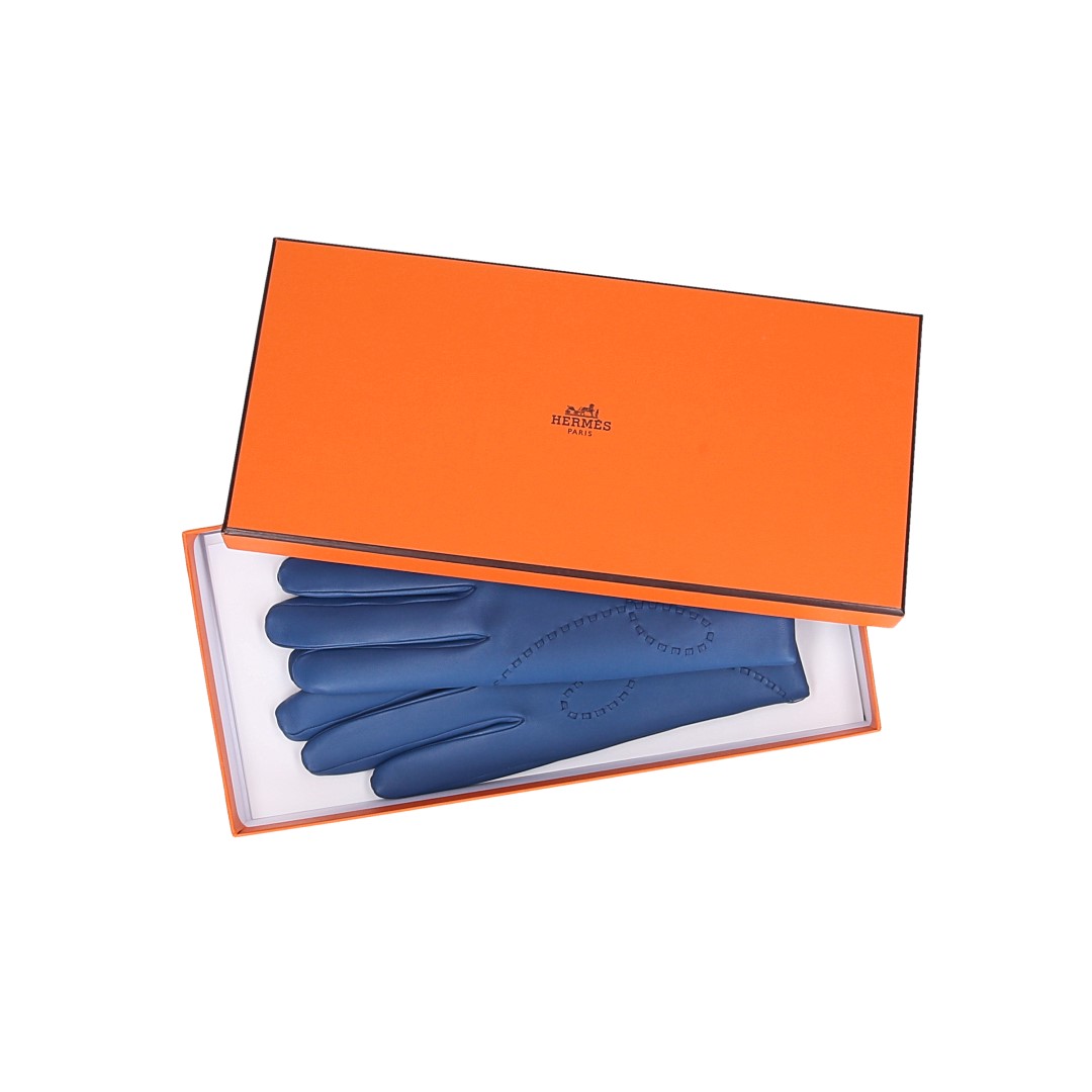 HERMÈS DAMEN-HANDSCHUHE 'LISBONNE' AUS GLACÉ-LAMMLEDER IN ACHATBLAU MIT GHW IN GR. 8