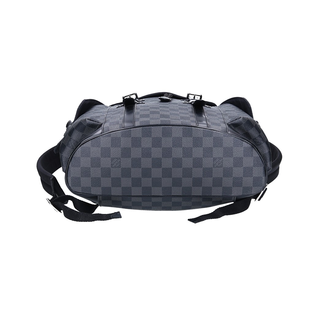 LOUIS VUITTON CHRISTOPHER MM RUCKSACK FROM DAMIER GRAPHITE CANVAS (N41379)