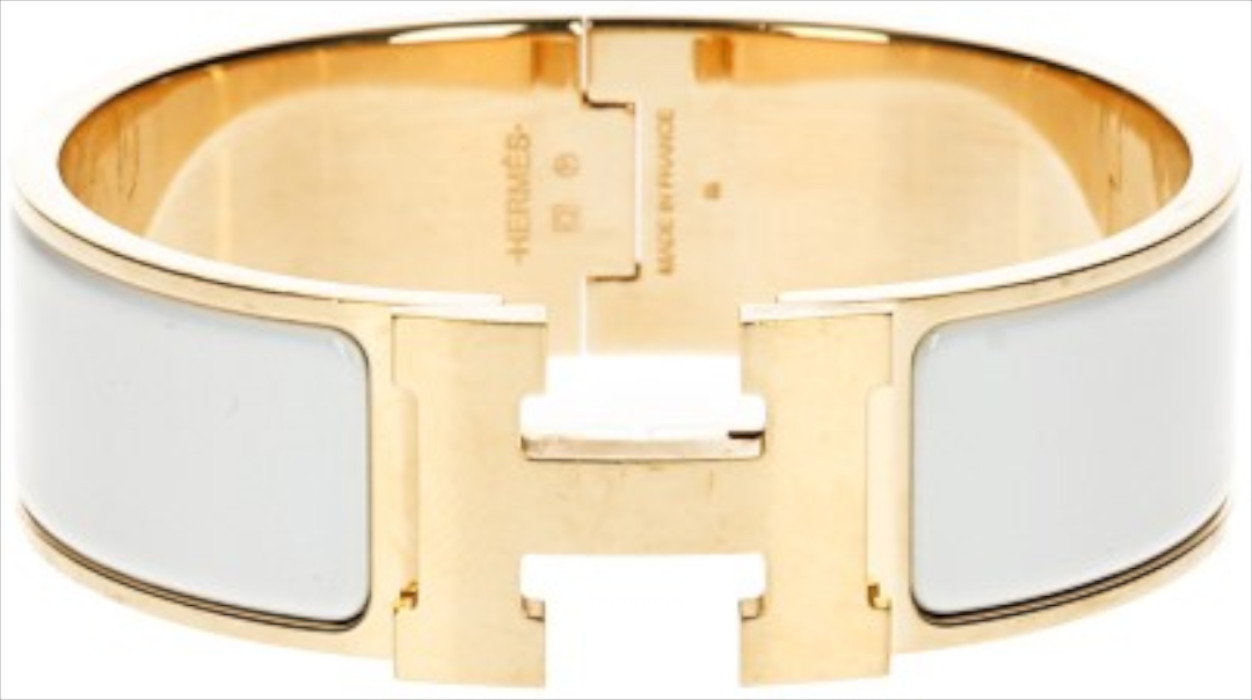 HERMÈS ARMREIF BREIT 'CLIC CLAC H' AUS METALL UND EMAIL IN BLANC MIT GHW GR. GM