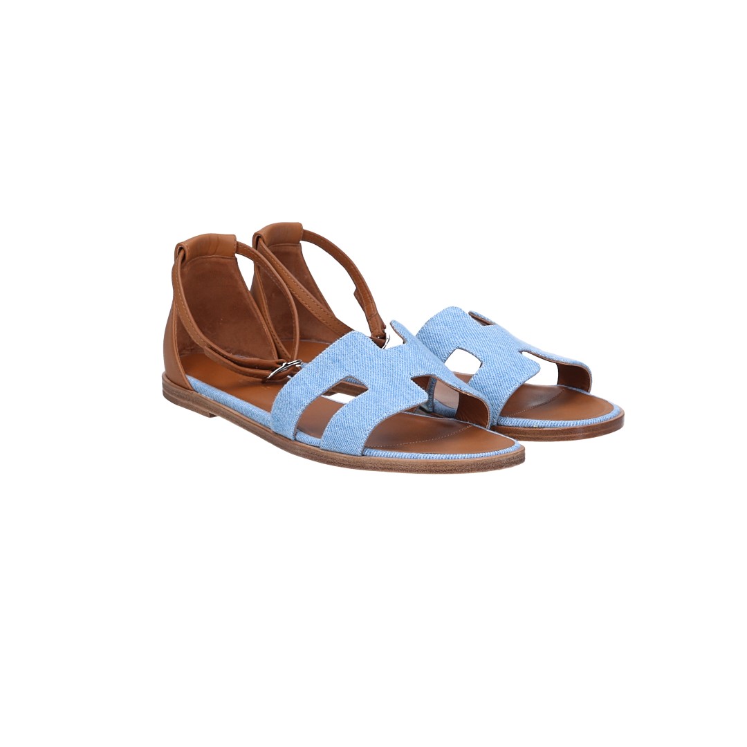 HERMÈS SANDALE 'SANTORINI' AUS KALBSLEDER IN BLEU CLAIR/NATUREL IN GR. 38,5