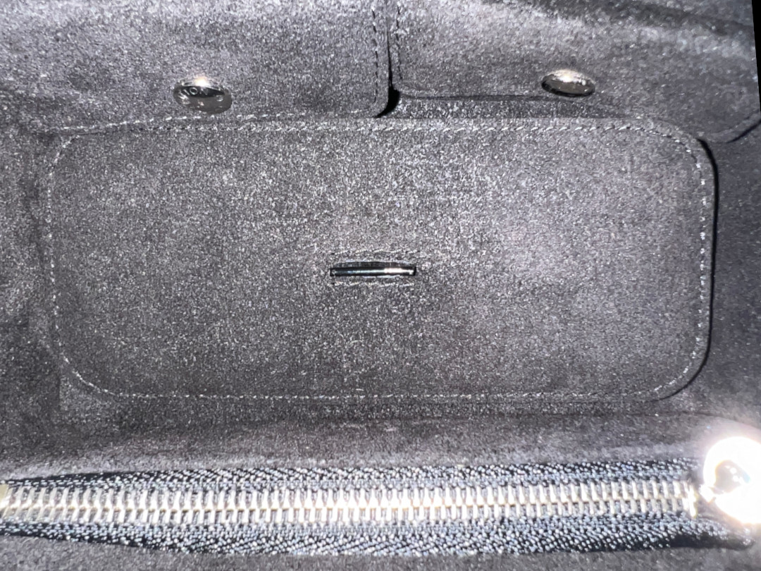 49396-LouisVuitton-Schmucktasche-EpiLEderSchwarz_2D_0017 LOUIS VUITTON COFFRET BIJOUX REISEACCESSOIRE AUS EPI ELECTRIC LEDER IN NOIR