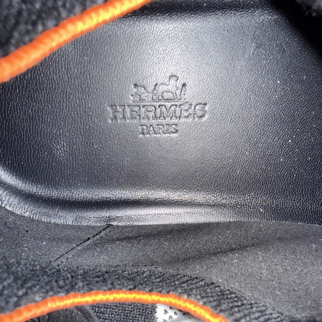 HERMÈS SNEAKER SHOES 'DUEL' MADE OF WOVEN FABRIC AND CALFSKIN IN SILVER IN SIZE 39