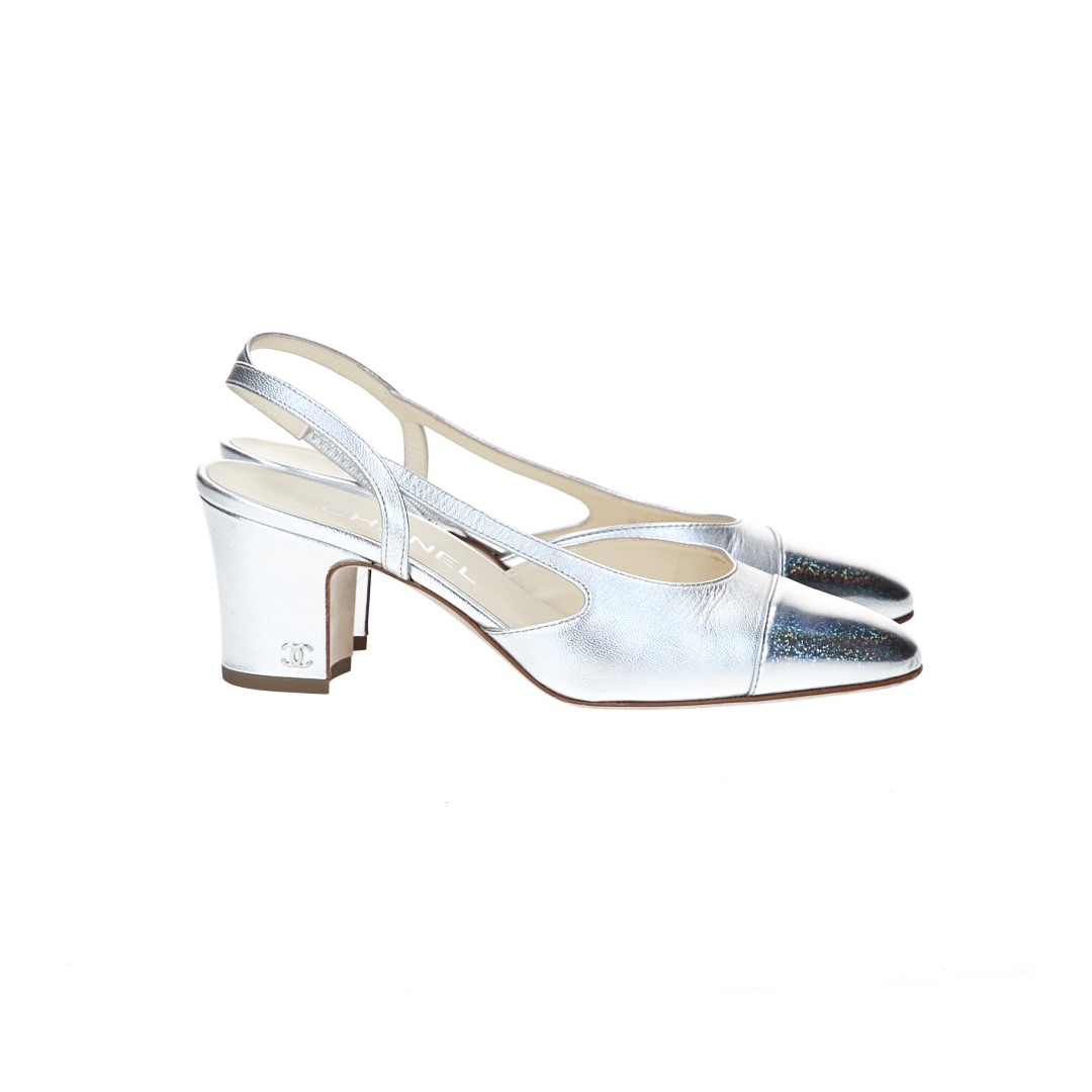 CHANEL SLINGPUMPS SCHUHE AUS LEDER IN SILBERN GR. 36 (A G311318)