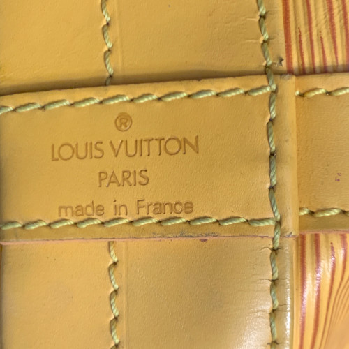 LOUIS VUITTON NOE GM SCHULTERTASCHE AUS EPI LEDER IN TASSIL GELB (M44009)