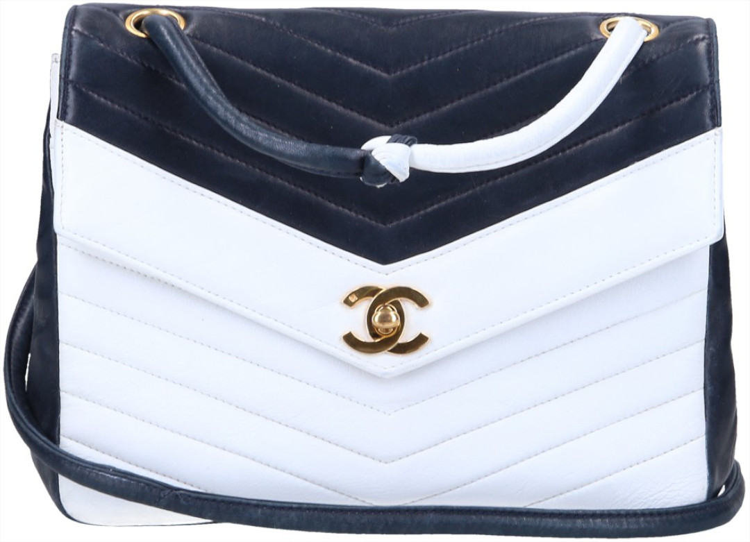 CHANEL TIMELESS SINGLE FLAP HANDTASCHE AUS LAMMLEDER IN DARK NAVY UND WEISS MIT GHW