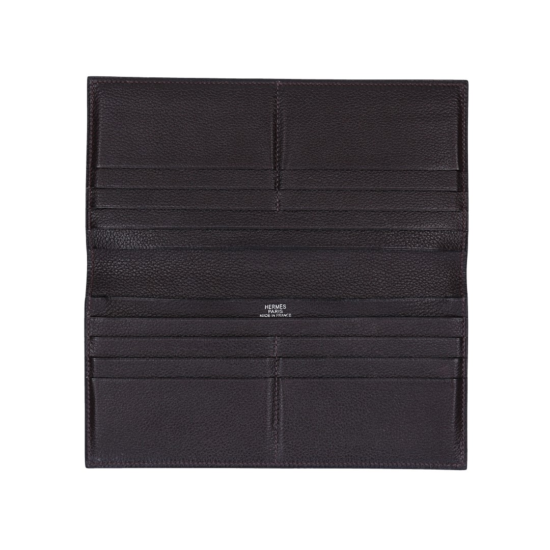 43671_Hermes_2D_0003 HERMÈS LANGE BRIEFTASCHE AUS GENARBTEM LEDER IN DUNKELBRAUN